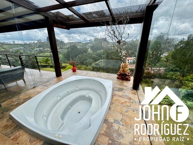 Casa de 5 alcobas en venta en Quirama, El Carmen de Viboral · foto 15 de 24
