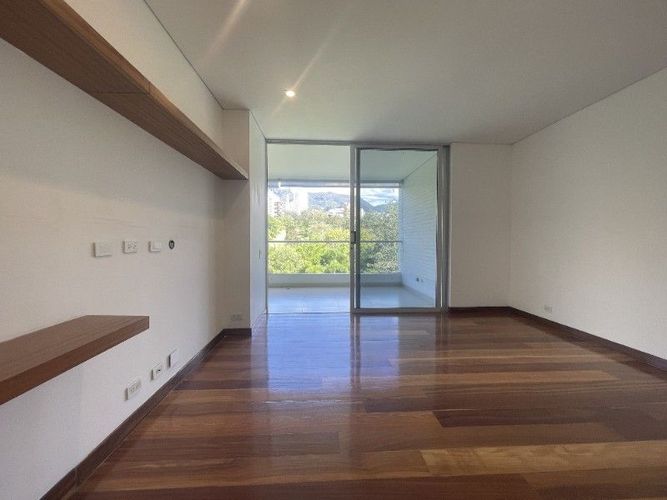 Apartamento de 2 alcobas en venta en Los Balsos, Medellín, 173 m² · foto 4 de 22