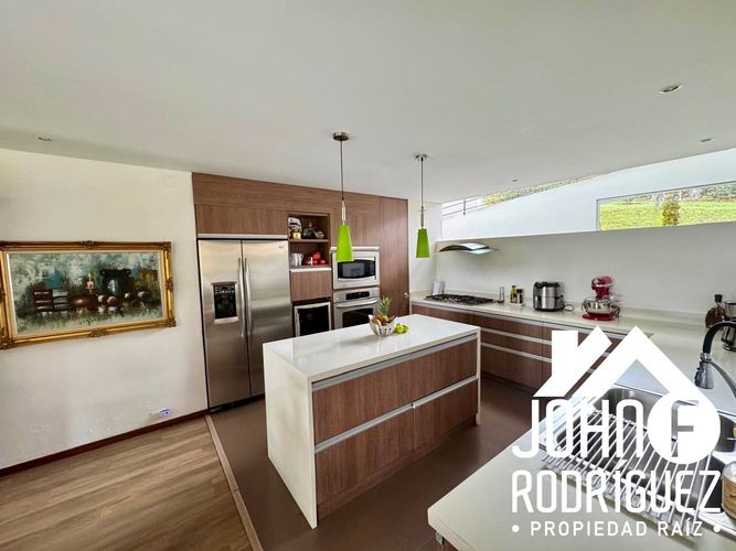 Casa de 4 alcobas en venta en Llano Grande, Rionegro · foto 11 de 24