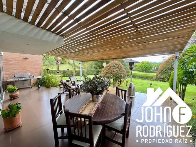Casa de 4 alcobas en venta en Llano Grande, Rionegro · foto 12 de 24