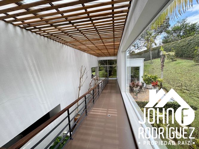 Casa de 4 alcobas en venta en Llano Grande, Rionegro · foto 21 de 24