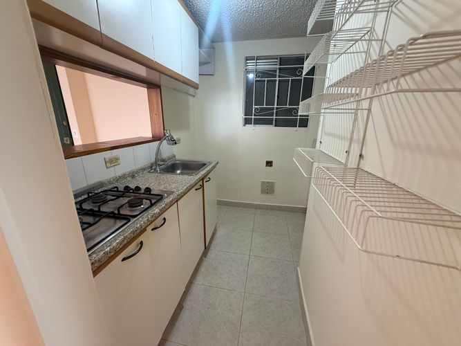Apartamento de 2 alcobas en arriendo en Villas Del Mediterraneo, Bogotá, 57 m² · foto 4 de 13