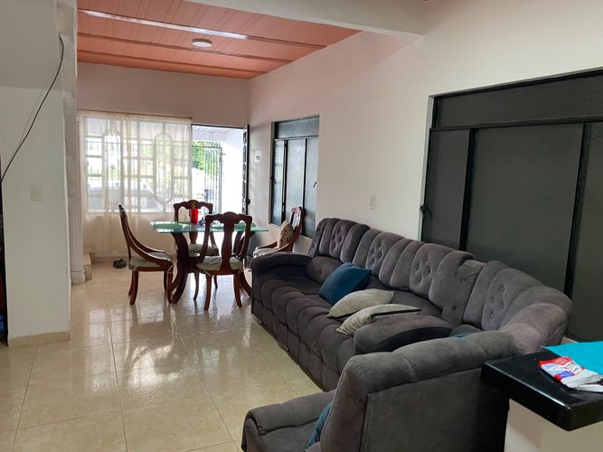 Casa de 3 alcobas en venta en Montecarlo, Villavicencio, 200 m² · foto 4 de 13