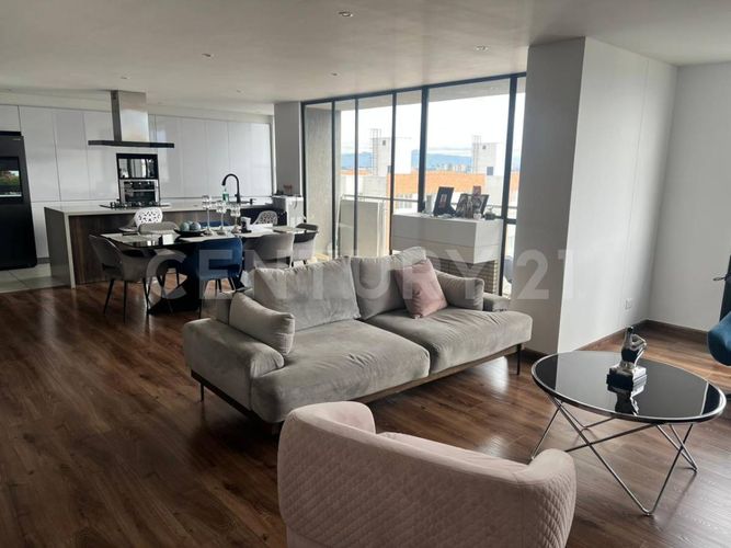 Apartamento de 4 alcobas en venta en La Felicidad, Bogotá, 221 m² · foto 5 de 24