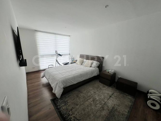 Apartamento de 4 alcobas en venta en La Felicidad, Bogotá, 221 m² · foto 10 de 24
