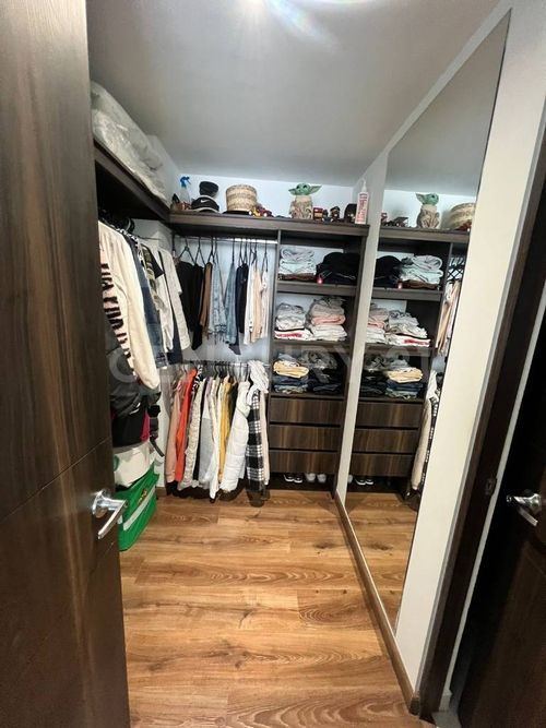 Apartamento de 4 alcobas en venta en La Felicidad, Bogotá, 221 m² · foto 12 de 24