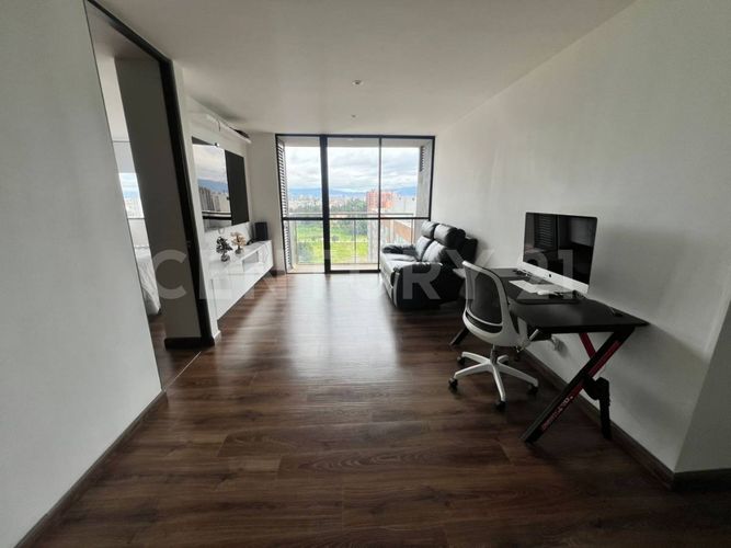 Apartamento de 4 alcobas en venta en La Felicidad, Bogotá, 221 m² · foto 15 de 24