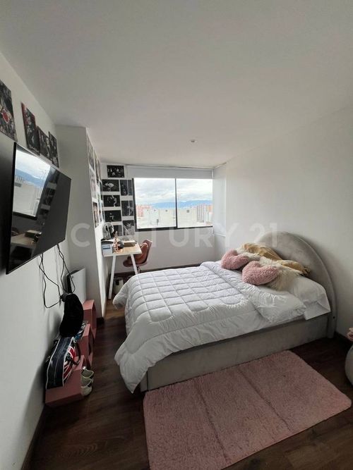 Apartamento de 4 alcobas en venta en La Felicidad, Bogotá, 221 m² · foto 20 de 24
