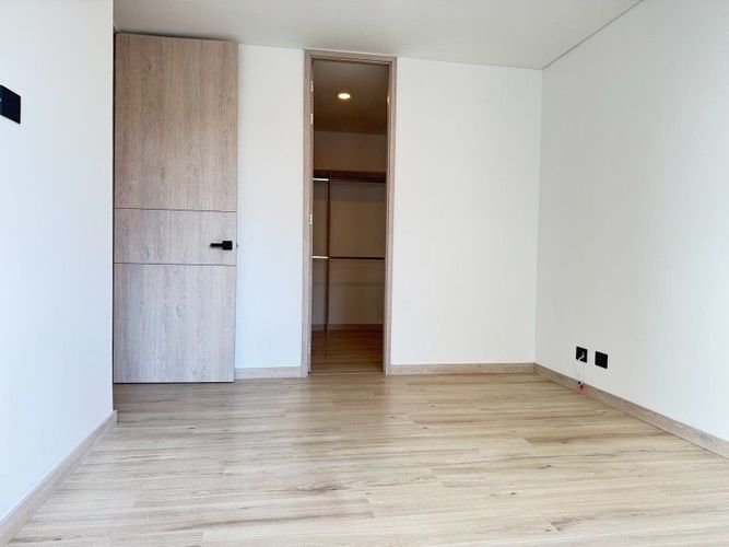 Apartamento de 2 alcobas en venta en Enciso, Envigado, 96 m² · foto 5 de 9