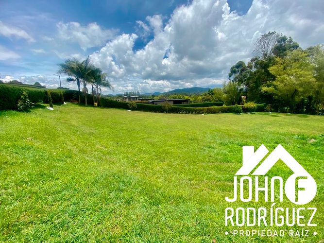 Lote en venta en El Tablazo, Rionegro, 2043 m² · foto 4 de 10
