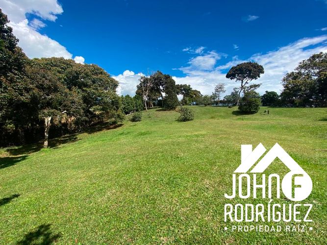 Lote en venta en Llano Grande, Rionegro, 2926 m² · foto 4 de 10