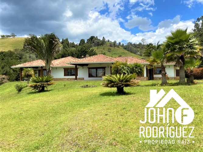 Finca en venta en Cabeceras De Llanogrande, Rionegro, 10000 m² · foto 3 de 21