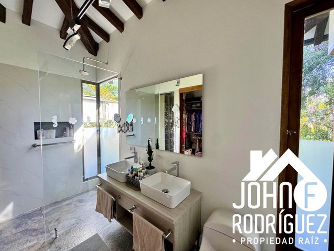 Casa de 4 alcobas en venta en El Tablazo, Rionegro · foto 20 de 24