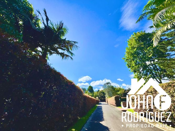 Casa de 4 alcobas en venta en El Tablazo, Rionegro · foto 2 de 24