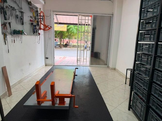 Local en venta en La Floresta, Medellín, 19 m² · foto 3 de 4