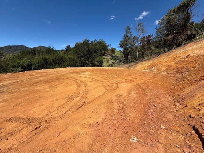 Lote en venta en El Tambo, La Ceja, 3300 m² · foto 2 de 9