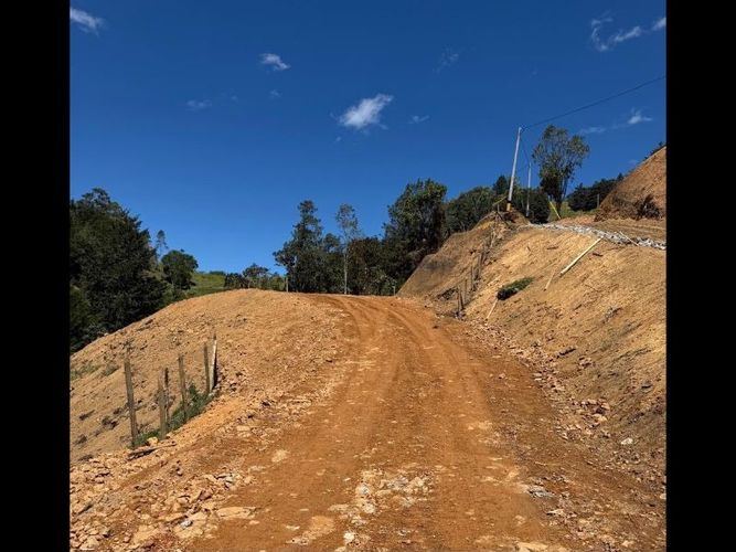 Lote en venta en El Tambo, La Ceja, 3300 m² · foto 6 de 9