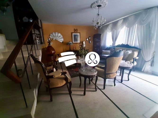 Casa de 4 alcobas en venta en La Castellana, Medellín, 220 m² · foto 2 de 24