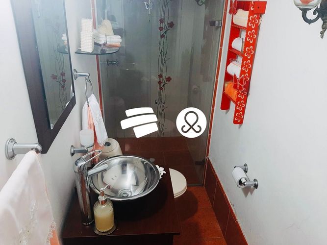Casa de 4 alcobas en venta en La Castellana, Medellín, 220 m² · foto 3 de 24