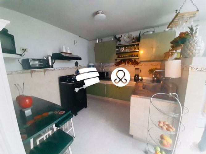 Casa de 4 alcobas en venta en La Castellana, Medellín, 220 m² · foto 8 de 24