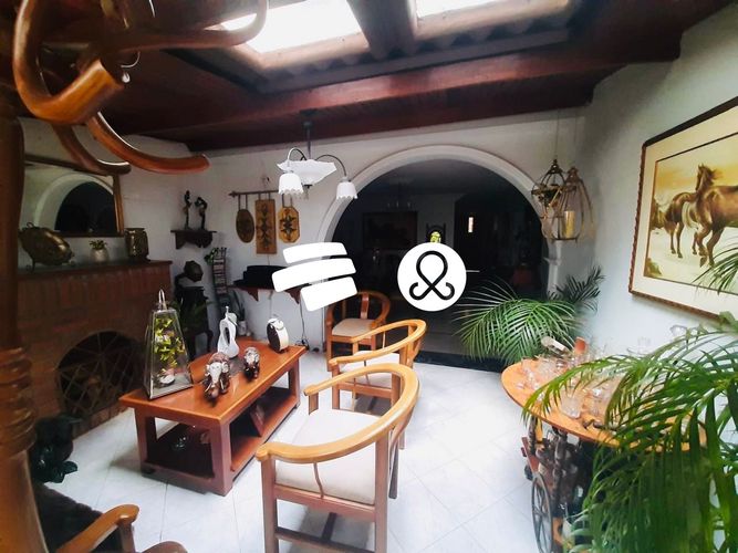Casa de 4 alcobas en venta en La Castellana, Medellín, 220 m² · foto 13 de 24