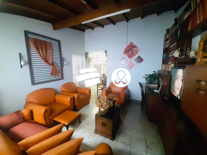 Casa de 4 alcobas en venta en La Castellana, Medellín, 220 m² · foto 21 de 24