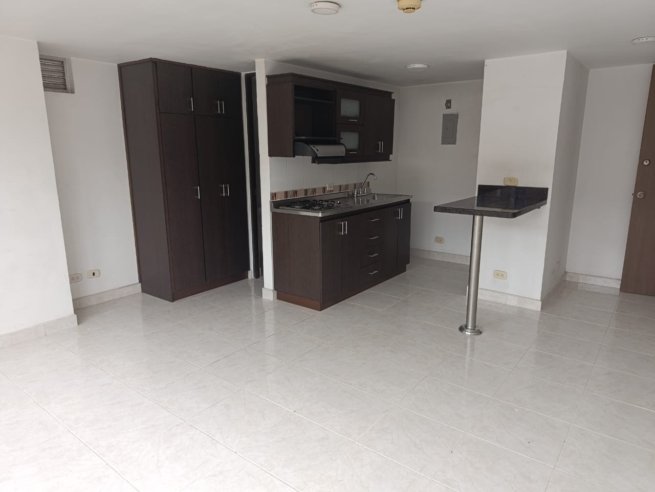 1BR Apartment in Calasanz (45 m²) for Sale