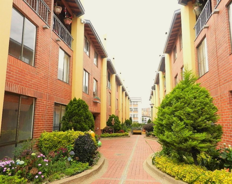 Casa en Arriendo en Colina Campestre, Bogotá
