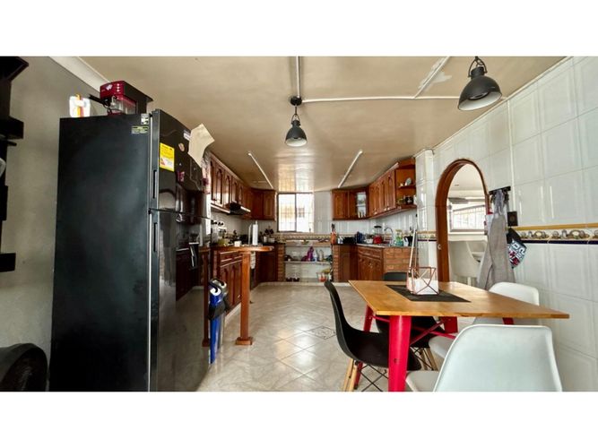 Apartamento de 3 alcobas en venta en Nuevo Sotomayor, Bucaramanga, 310 m² · foto 2 de 21