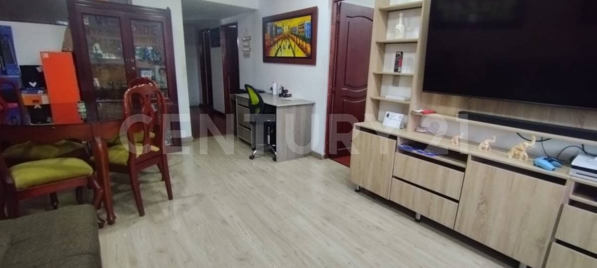 Casa en venta en Las Americas, Bogotá · foto 3 de 14