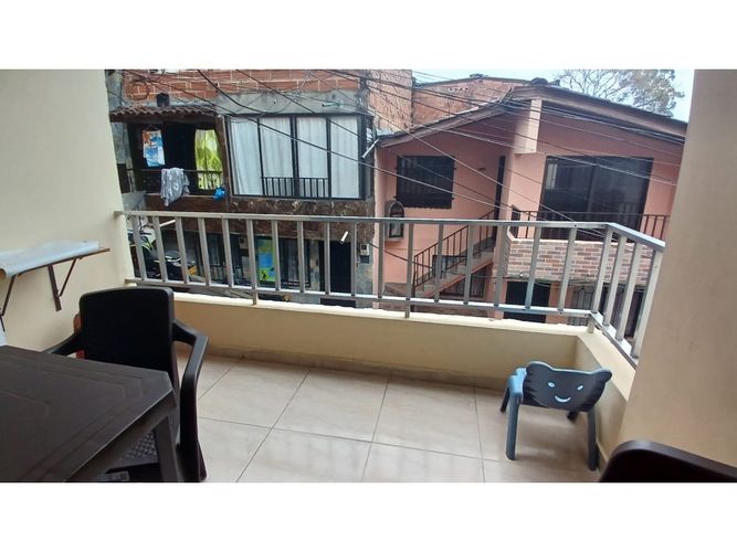 Casa de 4 alcobas en venta en Brasilia, Medellín, 100 m² · foto 6 de 19