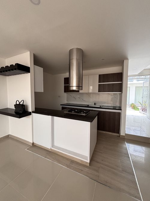 Casa de 3 alcobas en venta en Alfaguara, Jamundí, 92 m² · foto 4 de 24