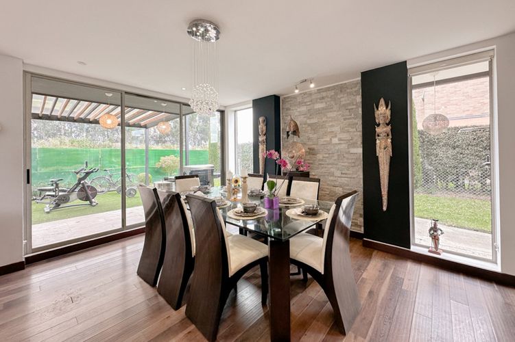 Casa de 3 alcobas en venta en Cota, 214 m² · foto 3 de 24