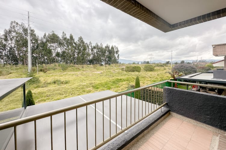 Casa de 3 alcobas en venta en Cota, 214 m² · foto 19 de 24