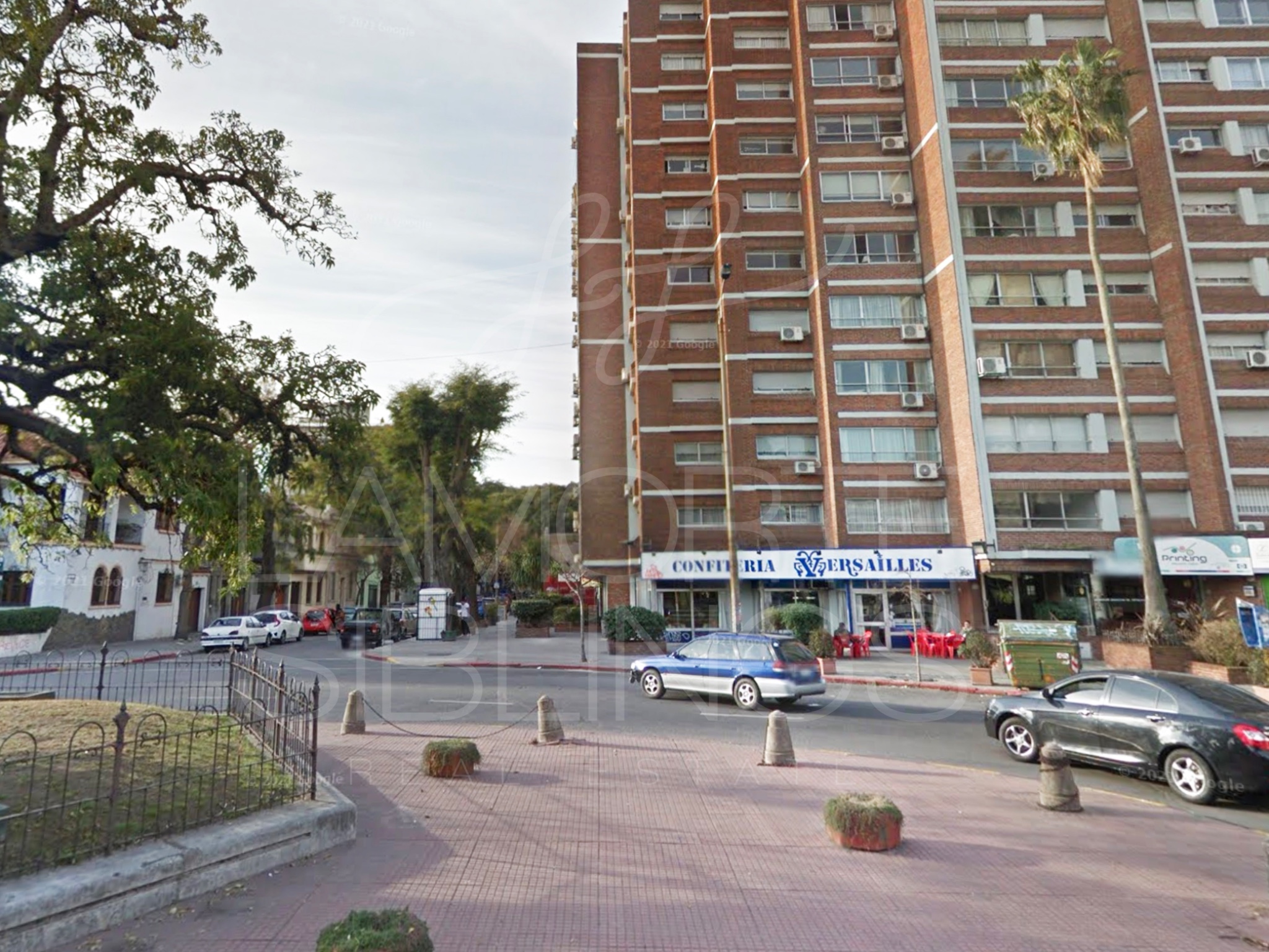 Gran Esquina Ombú Bulevar España y Luis De la Torre