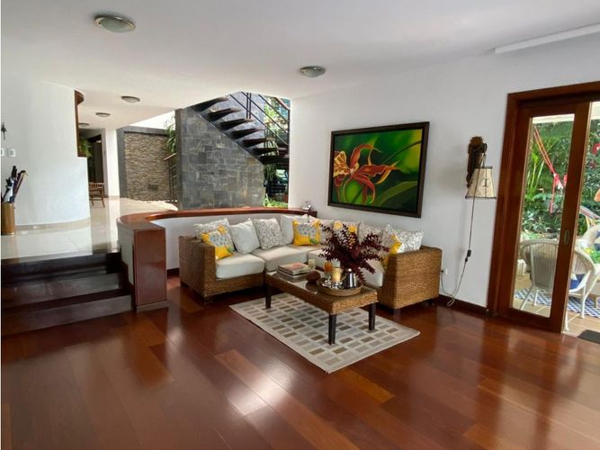 Casa de 4 alcobas en venta en Tejares Cristales, Cali, 820 m² · foto 3 de 24