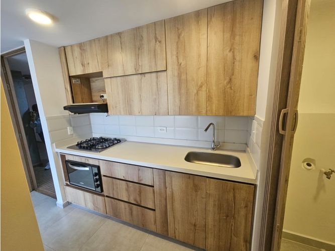 Apartamento de 3 alcobas en venta en El Porvenir, Rionegro, 54 m² · foto 2 de 24