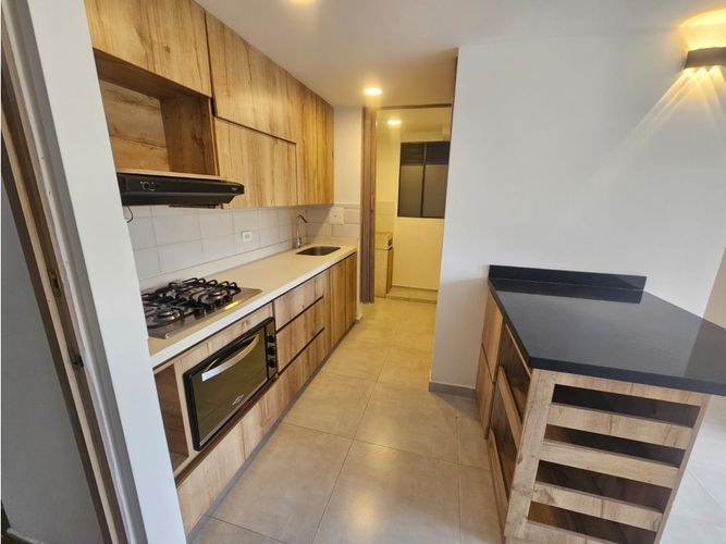 Apartamento de 3 alcobas en venta en El Porvenir, Rionegro, 54 m² · foto 3 de 24