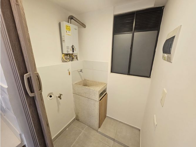 Apartamento de 3 alcobas en venta en El Porvenir, Rionegro, 54 m² · foto 4 de 24