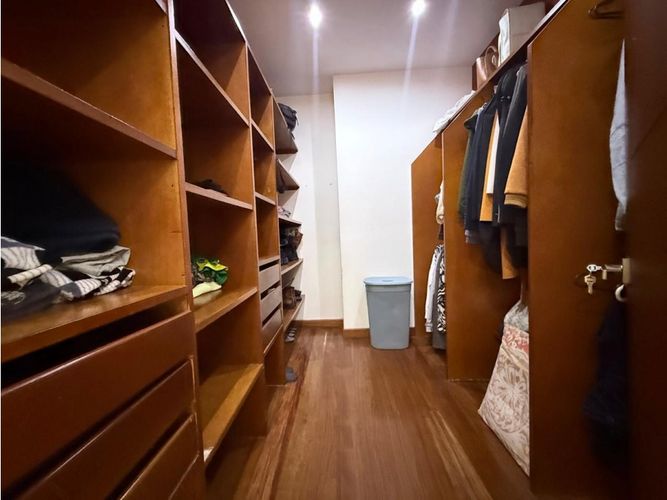Apartamento en venta en Chicó Navarra, Bogotá · foto 8 de 15