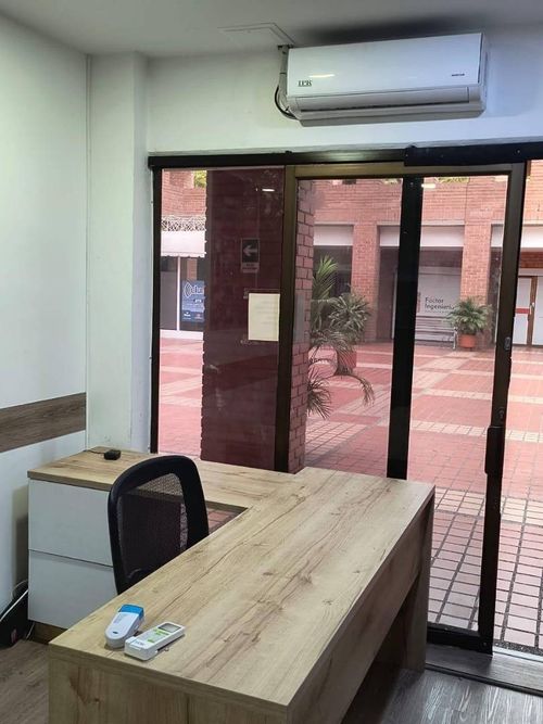 Local en venta en Manila, Medellín, 33 m² · foto 6 de 11