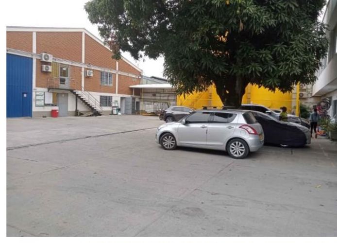 Bodega en venta en La Esmeralda, Cali, 3111 m² · foto 6 de 17