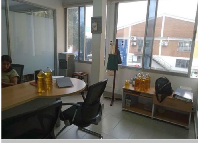 Bodega en venta en La Esmeralda, Cali, 3111 m² · foto 16 de 17