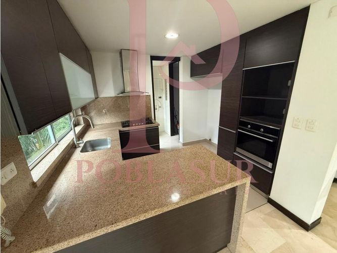 Apartamento de 3 alcobas en arriendo en Santa Maria De Los Angeles, Medellín, 130 m² · foto 3 de 21