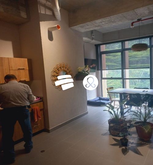 Oficina en venta en El Poblado, Medellín, 37 m² · foto 2 de 5