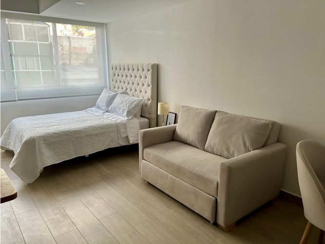 Apartaestudio en venta en La Macarena, Bogotá, 30 m² · foto 3 de 19