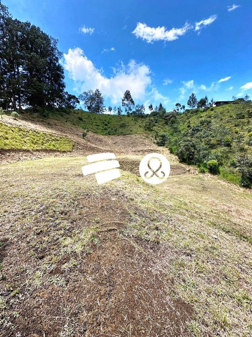 Lote en venta en Pantanillo, El Retiro, 3880 m² · foto 3 de 21