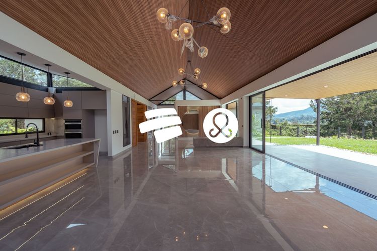 Casa de 3 alcobas en venta en San Nicolas, La Ceja, 530 m² · foto 2 de 17