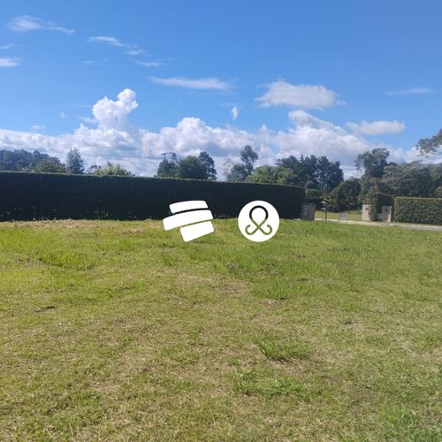 Lote en venta en So�Adora, El Carmen de Viboral, 2737 m² · foto 3 de 13