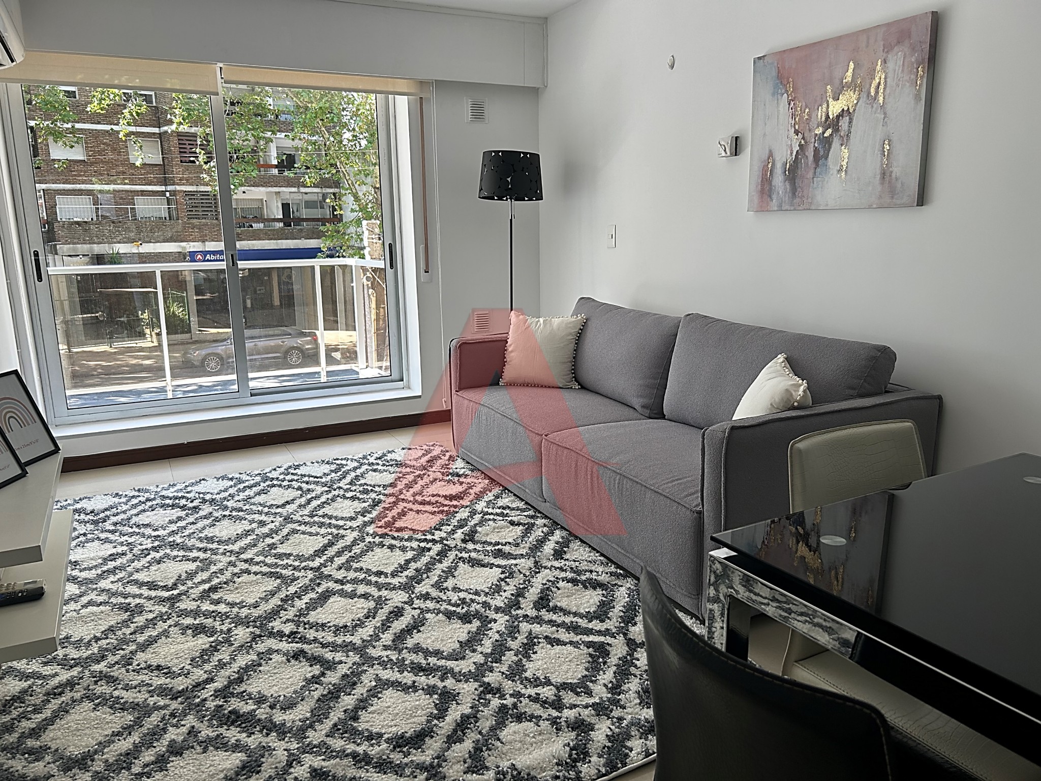 POCITOS ALQUILER APARTAMENTO 2 DORMITORIOS CON MUEBLES Y PATIO CON PARRILLERO · Foto 8
